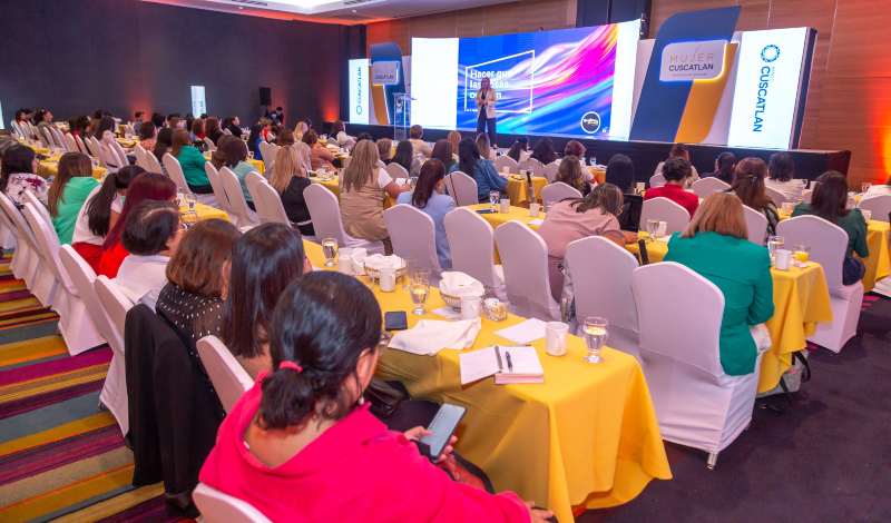 BANCO CUSCATLAN CONGRESO MUJERES