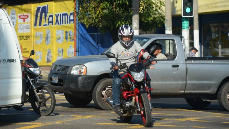 Caos vehicular en El Salvador