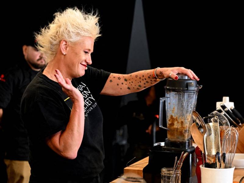 Chef Anne Burrell muere a los 55 años