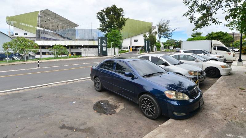 Estadio de Fútbol Playa del Complejo Deportivo ''Flor Blanca''