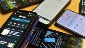 Uso de telefono celular e internet en el salvado