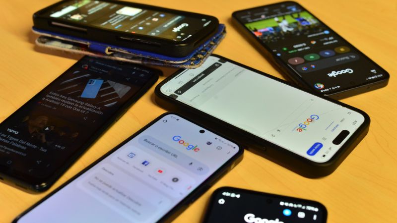 Uso de telefono celular e internet en el salvado