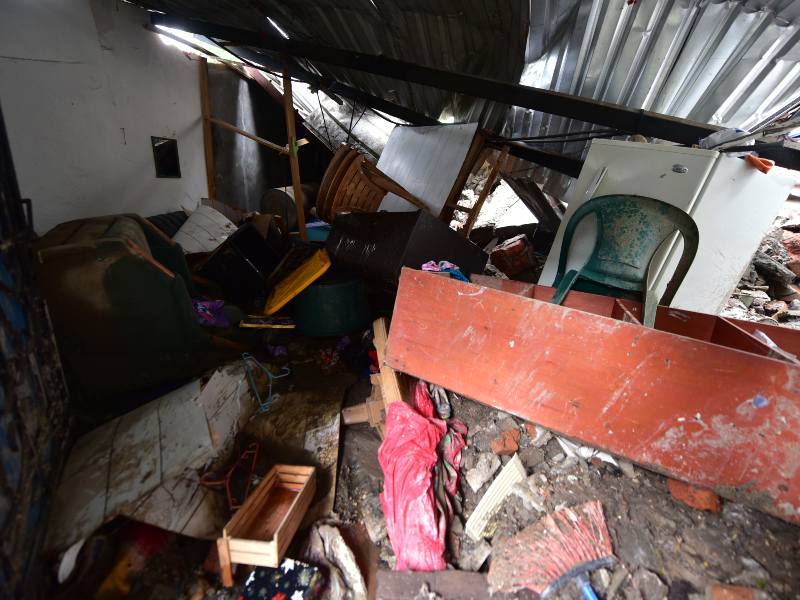 EDC caída de muro sobre vivienda en Comunidad Nuevo Israel 2