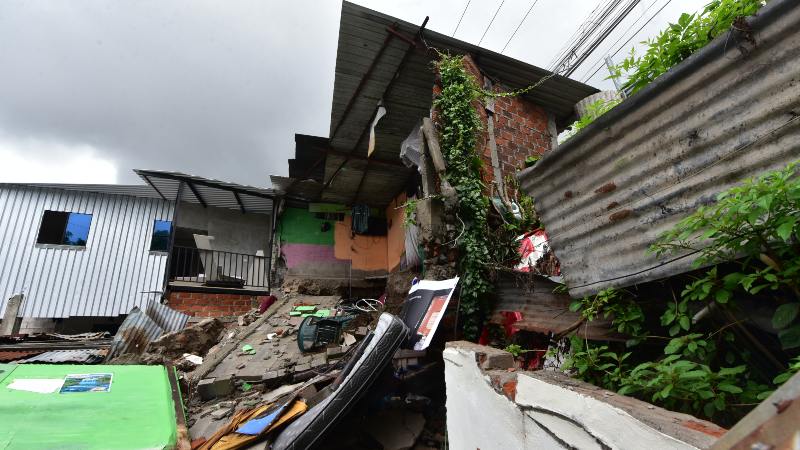 EDC caída de muro sobre vivienda en Comunidad Nuevo Israel 9