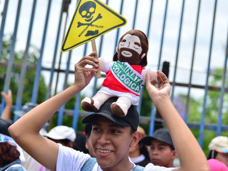 Caminata ecológica realizada por el movimiento franciscano de la iglesia católica junto a organizaciones ambientalistas.