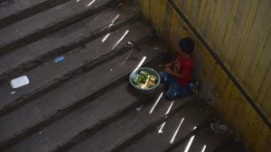 Trabajo infantil, niños trabajando en albañilería y mercado La Tiendona.