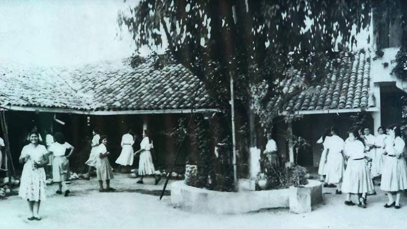 Escuela Normal Ana Guerra de Jesús 1959 Santo Domingo San Vicente F El Salvador Region Magica