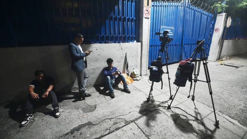 Los medios fueron sacados del Centro Judicial Isidro Menendez 