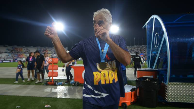 Ernesto Corti, entrenador de Alianza quedo campeón con los albos en el Torneo de Clausura 2025. 
Foto EDH/ Jorge Reyes / 