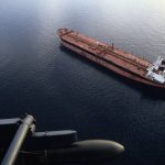 Parlamento iraní pide cerrar Estrecho de Ormuz, donde circula 20 % del petróleo del mundo