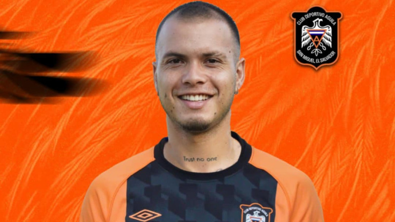 Sebastian Julio Aguila refuerzo Apertura 2025