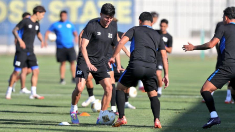 Selecta entrenamiento Copa Oro Honduras 01