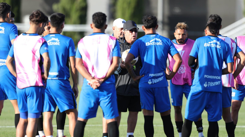 Selecta entrenamiento Copa Oro Honduras 03