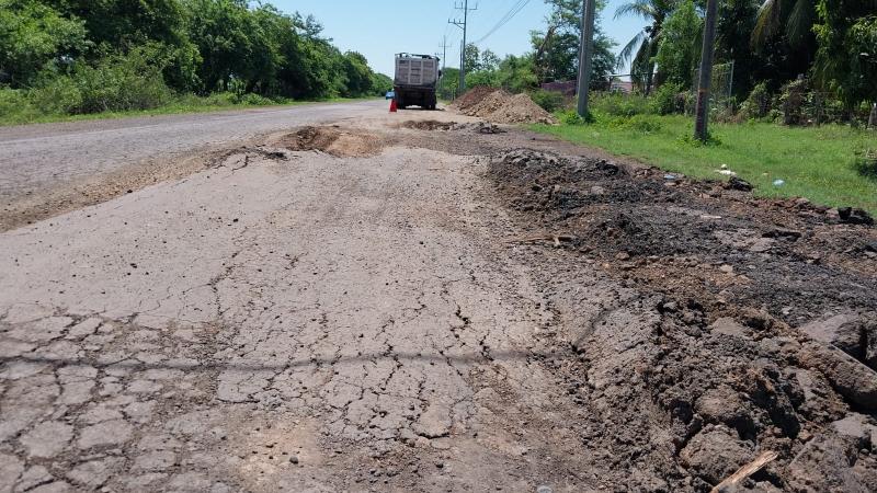 Tramo de calle deteriorada