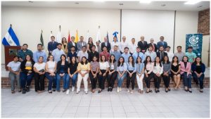 Estudiantes beneficiados con el programa de Becas Enlace- Santander