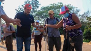 fotografia-manipuladas-canal-10-reparticion-bolsas-de-agua
