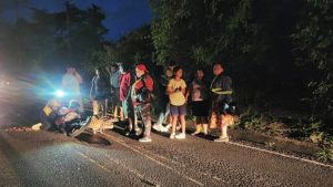 Los heridos reciben atención prehospitalaria por Comandos de Salvamento. Foto: Comandos de Salvamento Quezaltepeque
