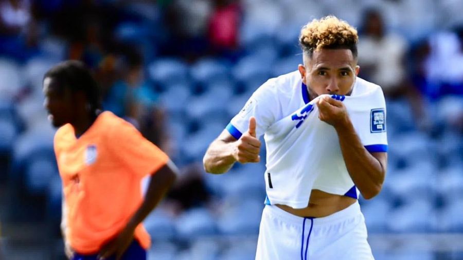 Santos Ortiz celebra su gol ante Anguila, este sábado. Foto: Fesfut
