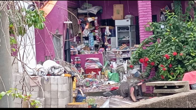 Así quedó el lugar donde ocurrió la explosión en Nahuizalco. Foto / Gerardo Orellana