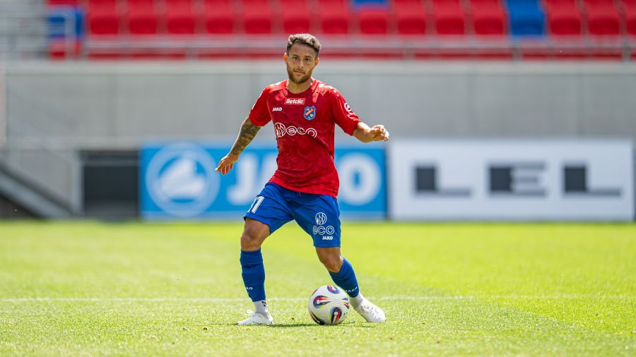 joshua perez odra opole polonia 04