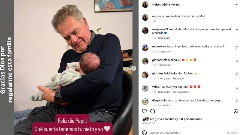 Moisés Urbina y su mirada de ternura se viralizaron en las redes sociales.