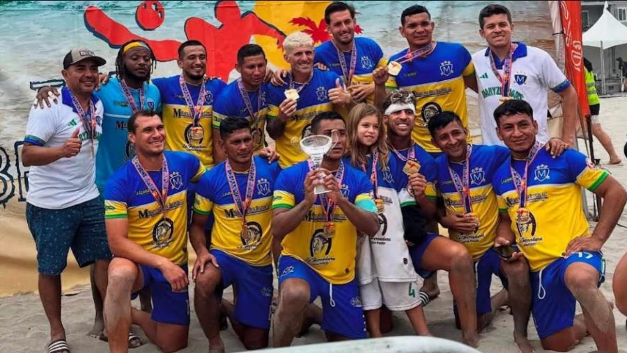 El equipo Maryzilians, con los seleccionados salvadoreños que salieron campeones en la Copa de Oceanside en San Diego, California, Estados Unidos. Foto: Imagen de carácter ilustrativo y no comercial/https://www.instagram.com/p/DKYIvJ-MEel/?igsh=MTd2bndrNGUxZW01MA==