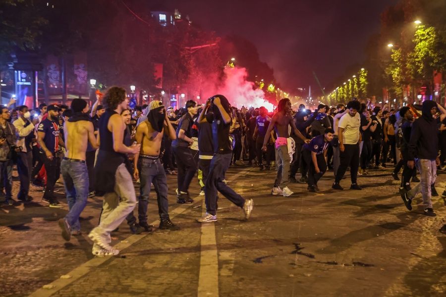 psg incidentes caos violencia paris futbol champions 02