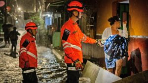 Viviendas dañadas y árboles caídos en Soyapango tras fuertes lluvias