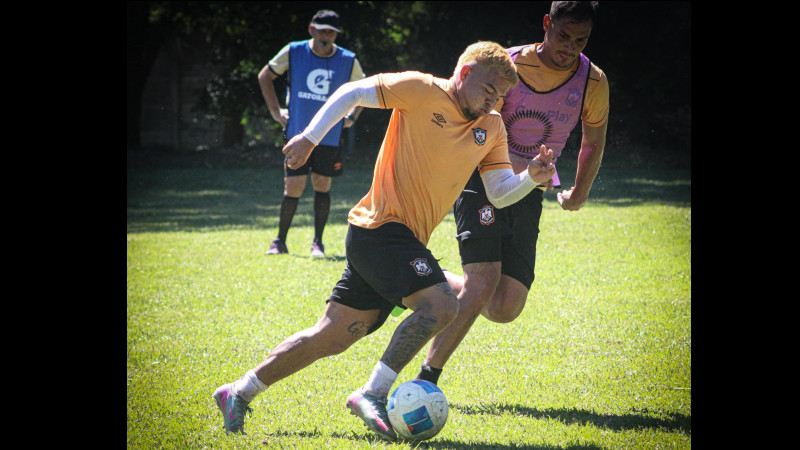 Aguila pretemporada Apertura 2025 debut Platense