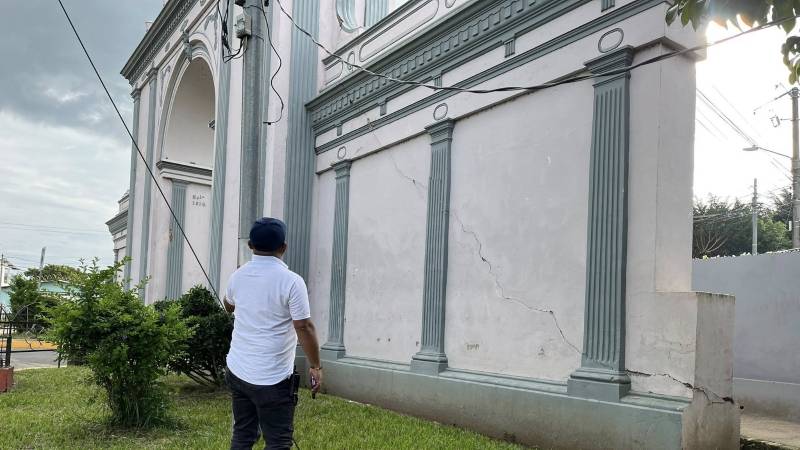 Arco Duran grietas por los temblores Ahuachapán