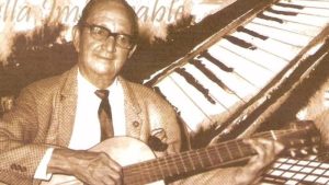 Cantautor Pancho Lara