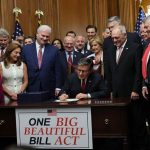 Congreso EEUU aprueba ley presupuesto Donald Trump