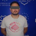 Arrestan a sospechoso de disparar contra hombre que limpiaba parabrisas en San Salvador