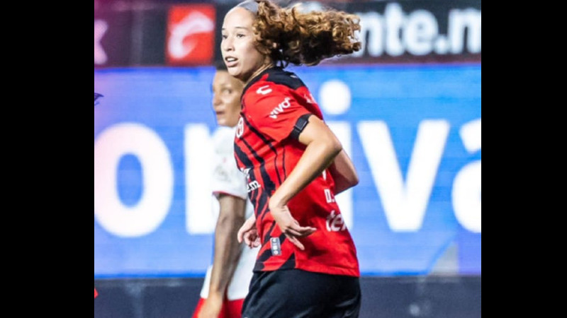La legionaria del Xolos Femenil, Danielle Fuentes, en el partido ante Toluca. Foto: Imagen de carácter ilustrativo y no comercial/https://x.com/XolosFemenil/status/1950648380620955730?t=Eifz7C-3KPxbGfrp9Qf-Wg&s=19