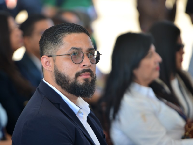 Presentación de torres de apartamentos Garden Towers, en la autopista Comalapa, por Grupo Roble.