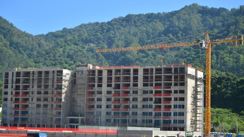 Presentación de torres de apartamentos Garden Towers, en la autopista Comalapa, por Grupo Roble.