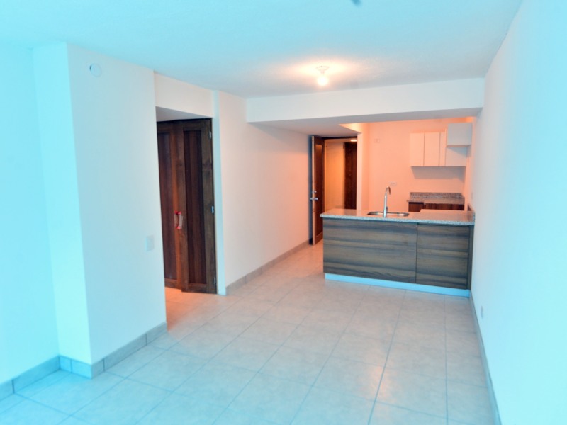 Presentación de torres de apartamentos Garden Towers, en la autopista Comalapa, por Grupo Roble.