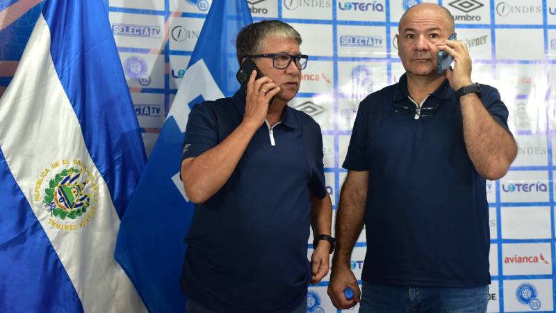 De izquierda a derecha Hernán Dario