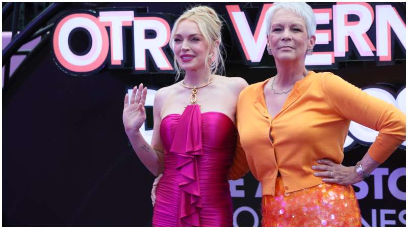 Lindsay Lohan - Jamie Lee Curtis