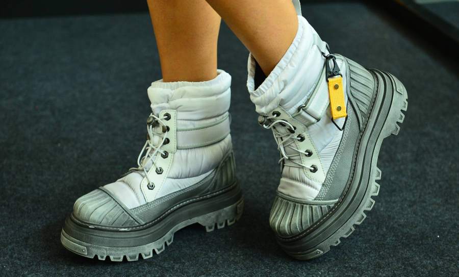 Bota Apollo 11 (1969) de Cat