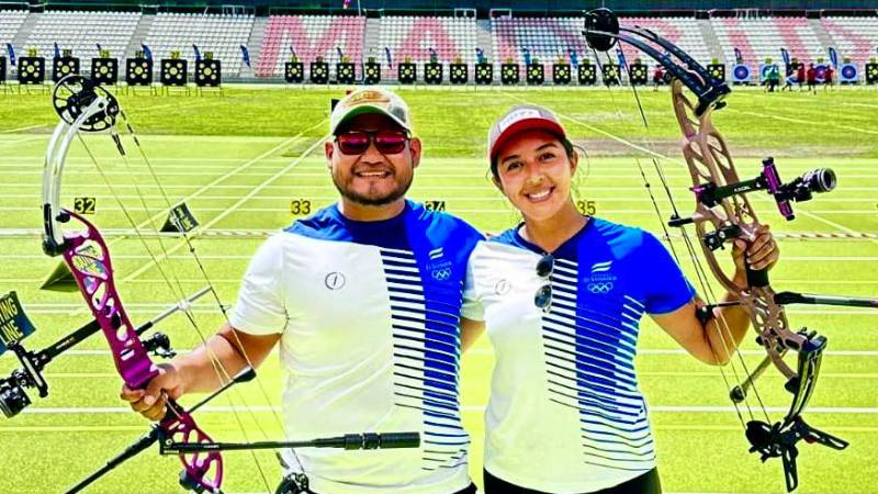 | Paola Corado y Douglas Nolasco, atletas del Programa Esfuerzo y Gloria, finalizaron en el cuarto lugar en equipo mixto de la IV Etapa de la Copa del Mundo Madrid 2025, tras caer 153-156 ante la dupla india conformada por Jyothi Surekha Vennam y Rishabh Yadav en el duelo por la medalla de bronce.  Foto/ Cortesía INDES