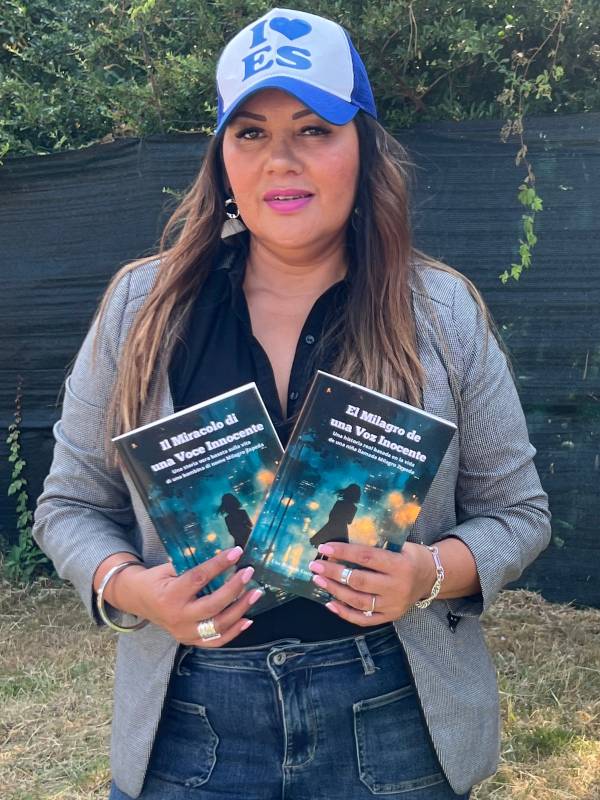 Salvadoreños eligen a sus reinas en Italia