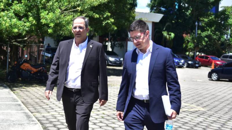 Rolando González-Presidente de la comisión normalizadora-Fesfut-Congreso Extraordinario