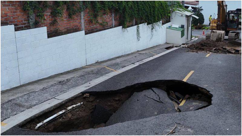 Este jueves se seguían con los trabajos. Foto / Cortesía MOPT