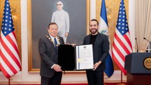 condecoracion a Duncan