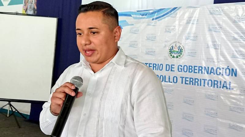 Imagen de Ricardo Enrique Martínez Álvarez, cuando fungía como gobernador suplente del departamento de San Vicente, entre marzo de 2014 hasta abril de 2019, en los gobiernos del FMLN.
Foto/ Cortesía