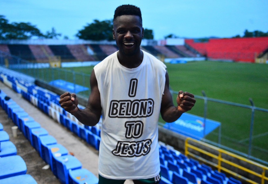 yair arboleda dragon futbol el salvador fe jesus