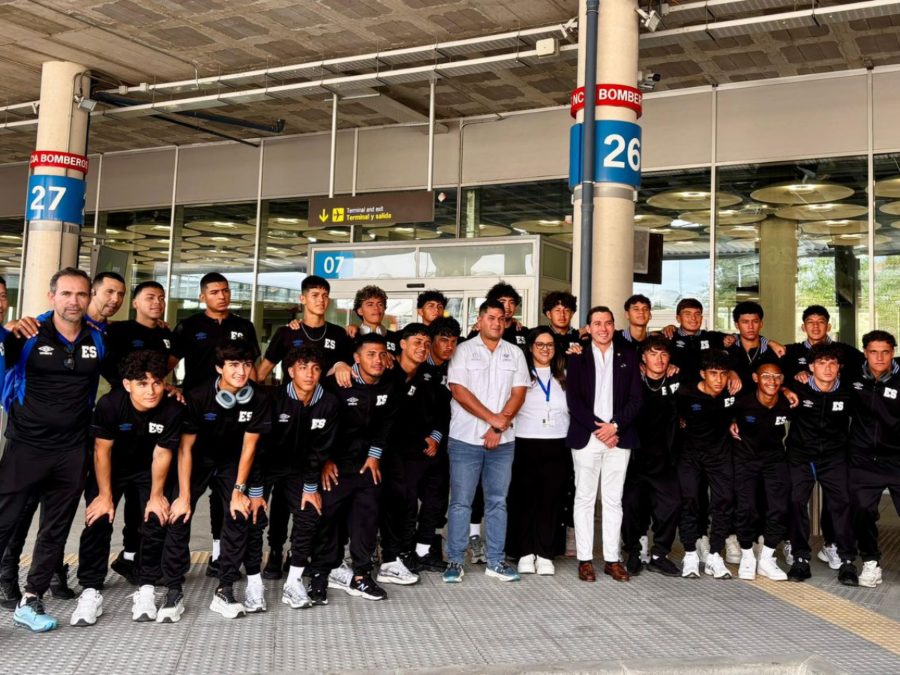 La Selección Sub-17 llegó a España para sus partidos de preparación. Foto / INDES