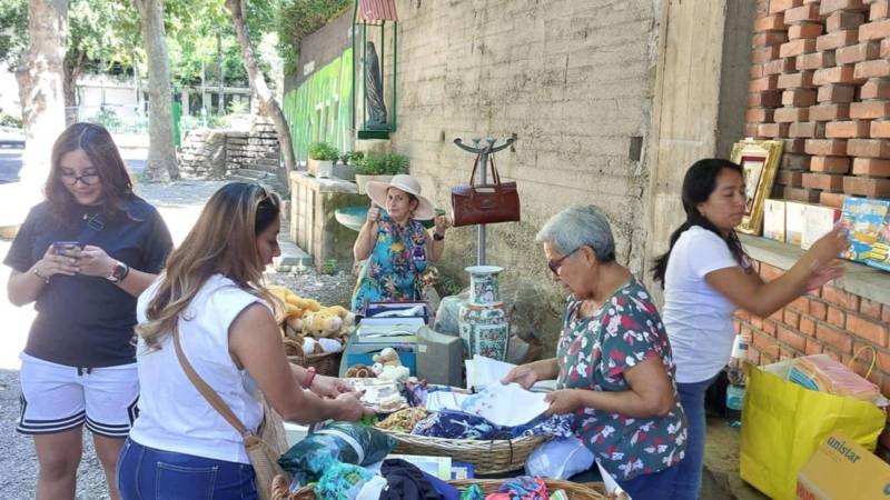 La bajada del Divino Salvador del Mundo en Milán, Italia