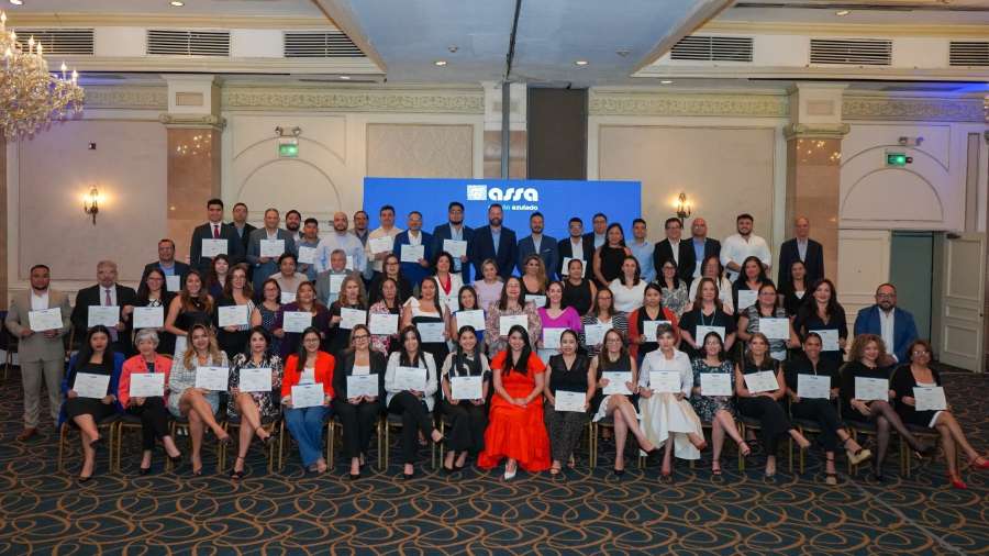 Graduados del PAG ASSA corredores de seguros